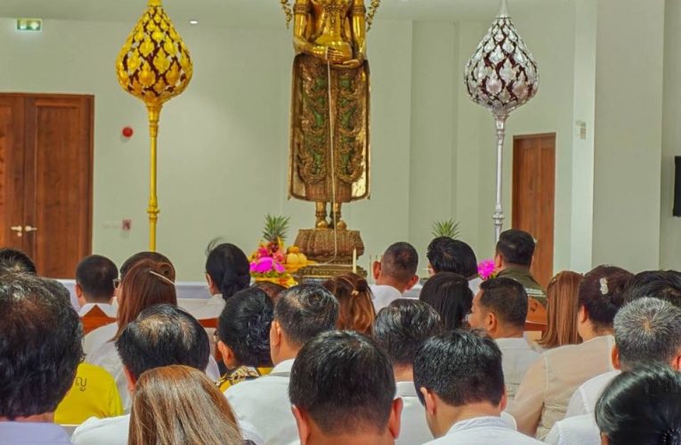 สองพิธีสำคัญแห่งศรัทธา! สมเด็จพระมหาธีราจารย์–หลวงปู่ศิลา ร่วมเบิกเนตรพระศรีอริยเมตไตรยฯ อีกหนึ่งพิธีหลวงปู่ศิลาเมตตาเบิกเนตรพระพุทธรูปในสวนไม้พุทธประวัติ เสริมสิริมงคลพืชสวนโลกอุดรฯ